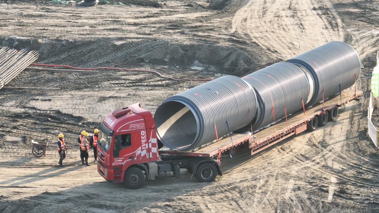 le projet du terminal du quai n&deg;12 dans la zone d'exploitation de L&uuml;si